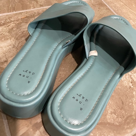 A New Day Turquoise Platform Sandal - Picture 3 of 4